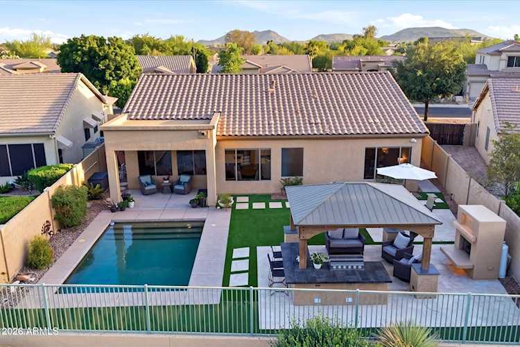 25627 N Hackberry Dr Phoenix, AZ 85083 | MLS 7030020
