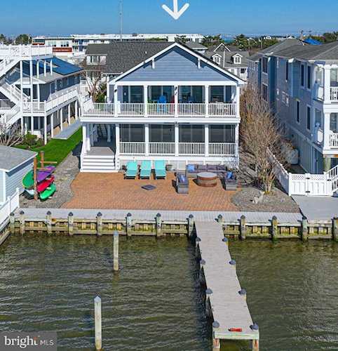  Real Estate for Sale - 1502 Bay St in Fenwick Island Photo 1