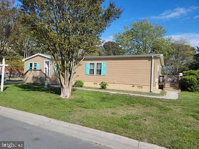  Real Estate for Sale - 2 Coastal Dr in Berlin Photo 1