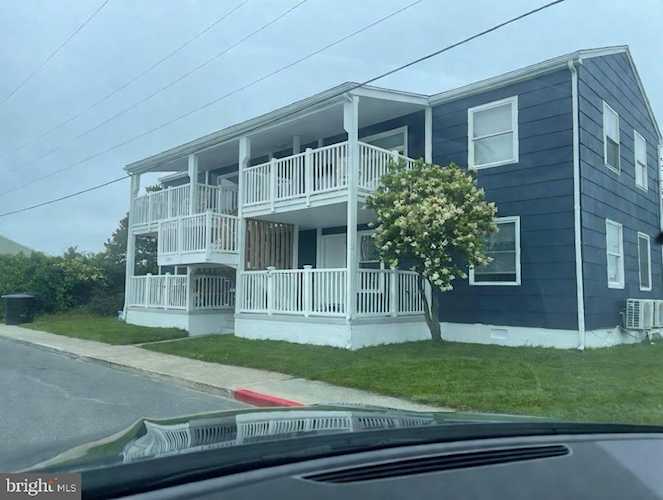  Real Estate for Sale - 2701 Judlee Ave in Ocean City Photo 1