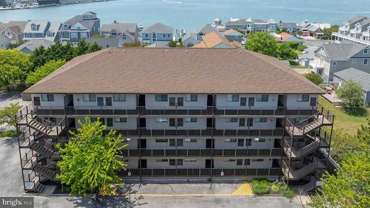 Jamaica Bay Real Estate for Sale - 204 33rd St #20502 in Ocean City Photo 1