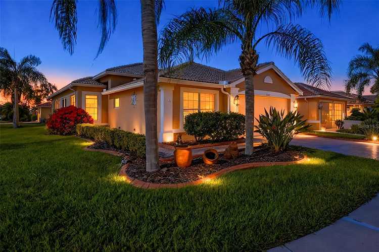 15767 Crystal Waters Dr Wimauma, FL 33598 | MLS N6142108