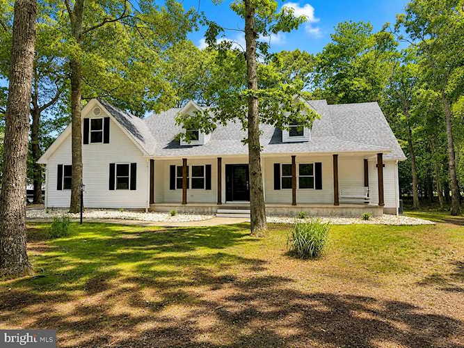  Real Estate for Sale - 347 Fairway Ln in Dagsboro Photo 1