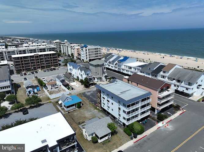  Real Estate for Sale - 6 140th St in Ocean City Photo 1