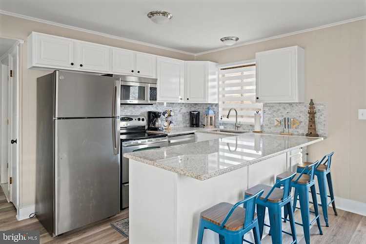 Windward Landing Sou Real Estate for Sale - 170 Captains Quarters Rd #201 in Ocean City Photo 1