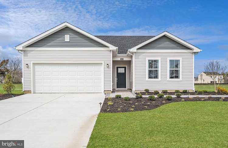  Real Estate for Sale - 38506 Ketch Dr in Selbyville Photo 1