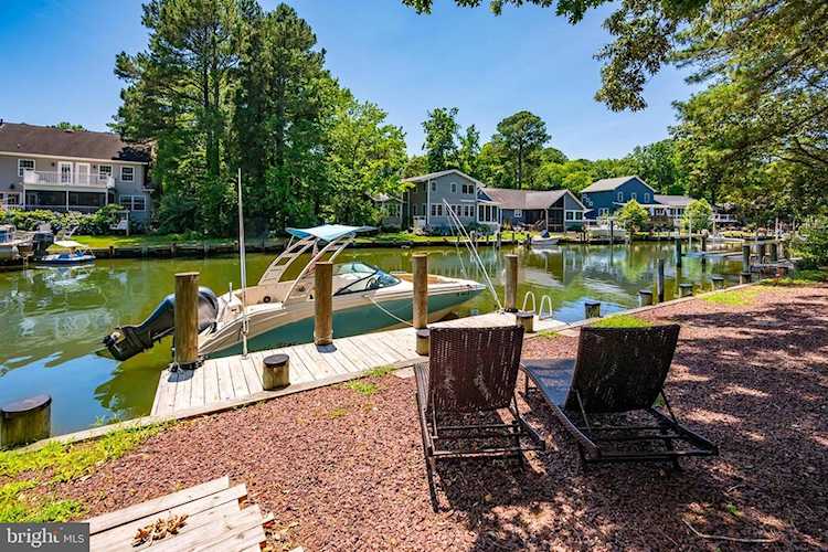  Real Estate for Sale - 32 Driftwood Ln in Ocean Pines Photo 1