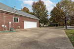 2423 Ashwood Ct Jeffersonville IN 47130 | MLS 2024012067 Photo 3