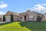 3102 Crystal Lake Dr Jeffersonville IN 47130 | MLS 2024012598 Photo 2