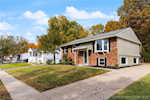 706 Webster Blvd Jeffersonville IN 47130 | MLS 2024012681 Photo 4