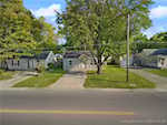 926 E 8th St Jeffersonville IN 47130 | MLS 2024010641 Photo 3