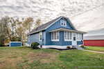 904 W Mulberry St Salem IN 47167 | MLS 202507793 Photo 2