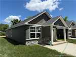 418 Myrtle St Jeffersonville IN 47130 | MLS 202507964 Photo 2