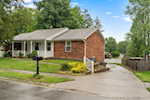 812 Castlewood Dr New Albany IN 47150 | MLS 202508320 Photo 2
