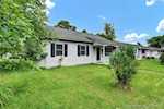 2009 E 8th St Jeffersonville IN 47130 | MLS 202508481 Photo 3