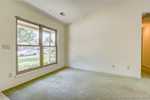 2111 Kingsfield St Jeffersonville IN 47130 | MLS 202508485 Photo 9