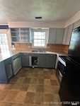 129 E Larry Ln Scottsburg IN 47170 | MLS 202508560 Photo 3