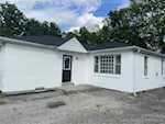 950 Whelan Ln Jeffersonville IN 47130 | MLS 202508553 Photo 2