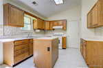 2111 Kingsfield St Jeffersonville IN 47130 | MLS 202508485 Photo 11
