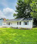 3938 Carver St New Albany IN 47150 | MLS 202508719 Photo 2