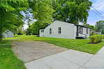 729 Ewing Ln Jeffersonville IN 47130 | MLS 202508753 Photo 4