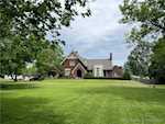318 N Park Dr. Seymour IN 47274 | MLS 202508825 Photo 2