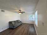 607 Chippewa Dr Jeffersonville IN 47130 | MLS 202508734 Photo 2