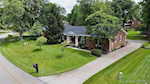 605 Rothbury Ln Louisville IN 40243 | MLS 202508907 Photo 2