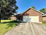 2112 Sterling Oaks Dr Sellersburg IN 47172 | MLS 202508980 Photo 2