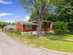 211 Sherwood Ct Clarksville IN 47129 | MLS 202509007 Photo 1