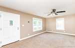 1739 Mcdonald Ln New Albany IN 47150 | MLS 202507958 Photo 4