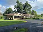 1 N Cavanaugh Ct Salem IN 47167 | MLS 202507626 Photo 2