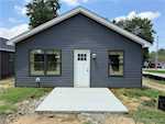 1404 Frederick Ave Jeffersonville IN 47130 | MLS 202509691 Photo 2