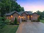 2307 Carriage Ct Jeffersonville IN 47130 | MLS 202509971 Photo 4