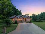 2307 Carriage Ct Jeffersonville IN 47130 | MLS 202509971 Photo 3
