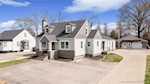 118 W Lewis And Clark Pkwy Clarksville IN 47129 | MLS 202506807 Photo 1