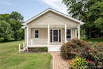 207 Franklin St Jeffersonville IN 47130 | MLS 202509092 Photo 2
