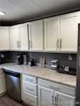 632 N Sandy Hook Rd Paoli IN 47454 | MLS 2025010033 Photo 9
