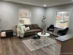 325 Hawthorne Dr Jeffersonville IN 47130 | MLS 202509352 Photo 2