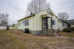 114 E Norwood Ave Clarksville IN 47129 | MLS 2025010036 Photo 3