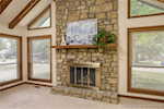 645 Hampton Ct Sellersburg IN 47172 | MLS 2025010114 Photo 6