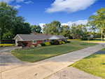 111 Lynnwood Dr Clarksville IN 47129 | MLS 2025010157 Photo 2