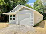 382 Oak St Austin IN 47102 | MLS 2025010182 Photo 3
