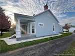 2205 Ekin Ave New Albany IN 47150 | MLS 202506607 Photo 2