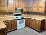 100 S Shady Ln Salem IN 47167 | MLS 2025010294 Photo 3