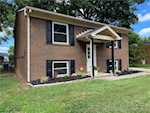 325 Hawthorne Dr Jeffersonville IN 47130 | MLS 202509352 Photo 3