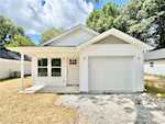 364 Oak St Austin IN 47102 | MLS 2025010672 Photo 1