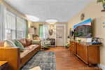 1014 Howard Ave Jeffersonville IN 47130 | MLS 2025010433 Photo 4