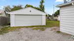 672 W Cherry St Austin IN 47102 | MLS 2025010692 Photo 3
