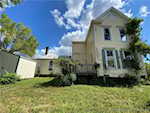 918 W Main St New Albany IN 47150 | MLS 2025010867 Photo 3